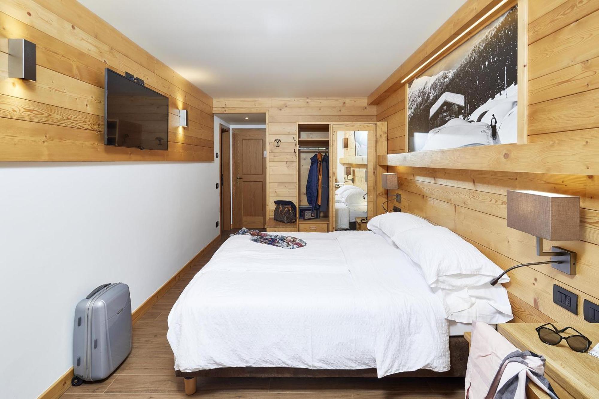 Hotel Garni Dello Sportivo Madonna Eksteriør billede