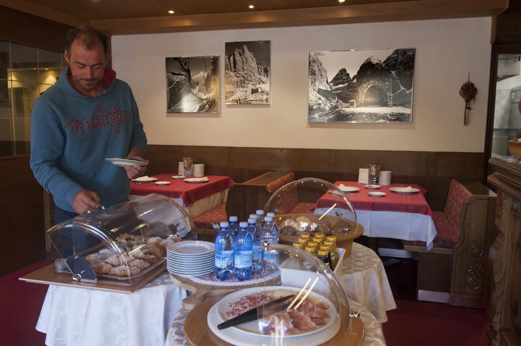 Hotel Garni Dello Sportivo Madonna Eksteriør billede